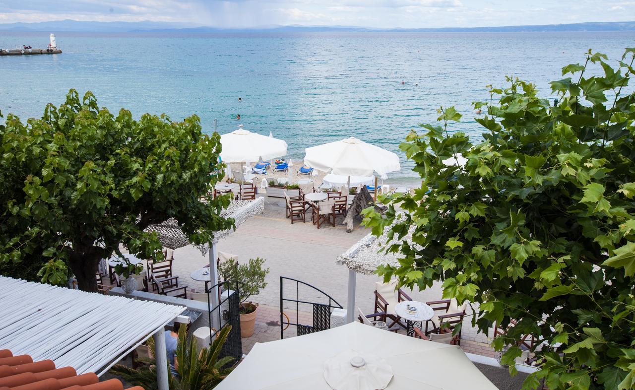 Xenios Hotel Pefkochori Bagian luar foto