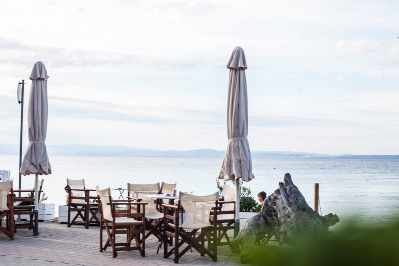 Xenios Hotel Pefkochori Bagian luar foto